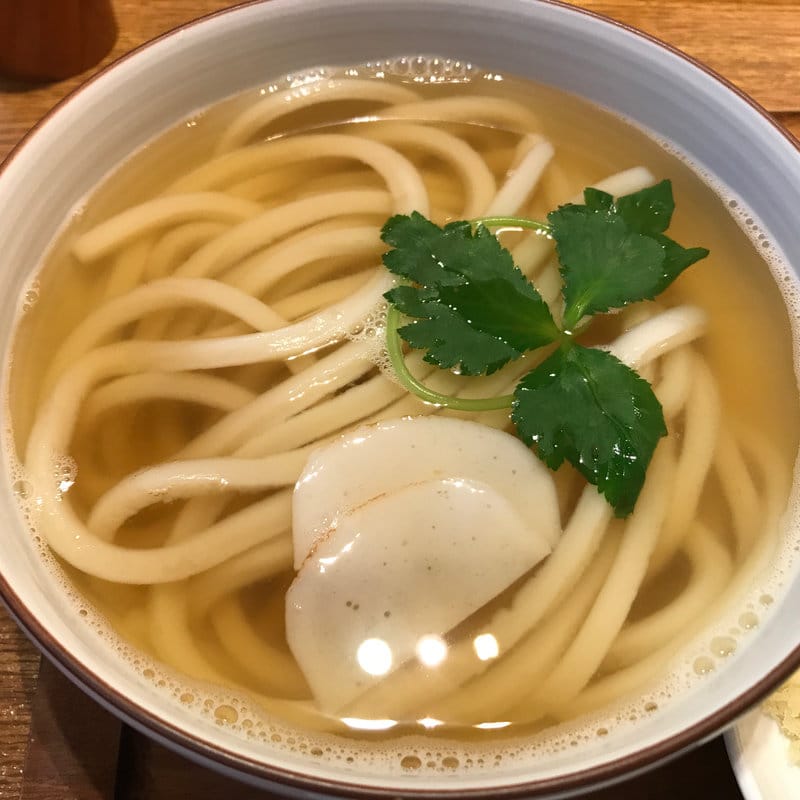 かけうどん(讃岐うどん　志成)の写真