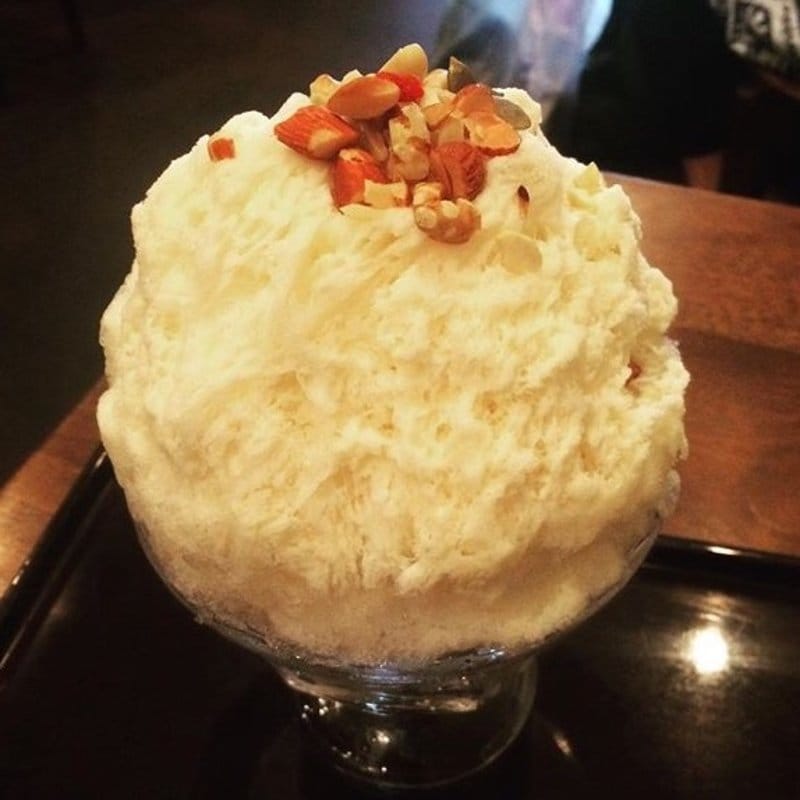 みるくといろんなものがはいったあんこ(浅草浪花家)の写真