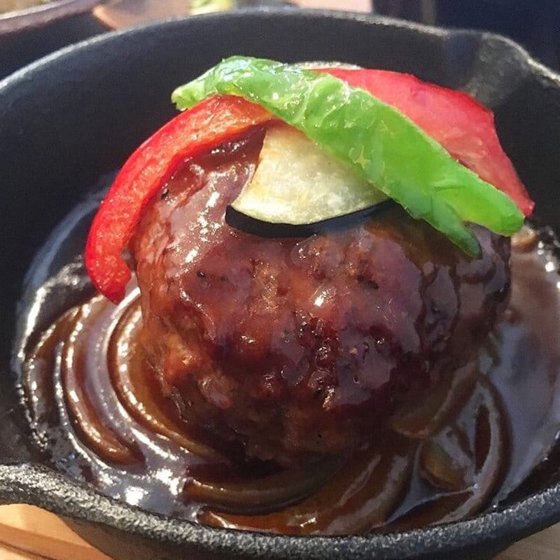 ハンバーグ(肉洋食オオタケ)の写真
