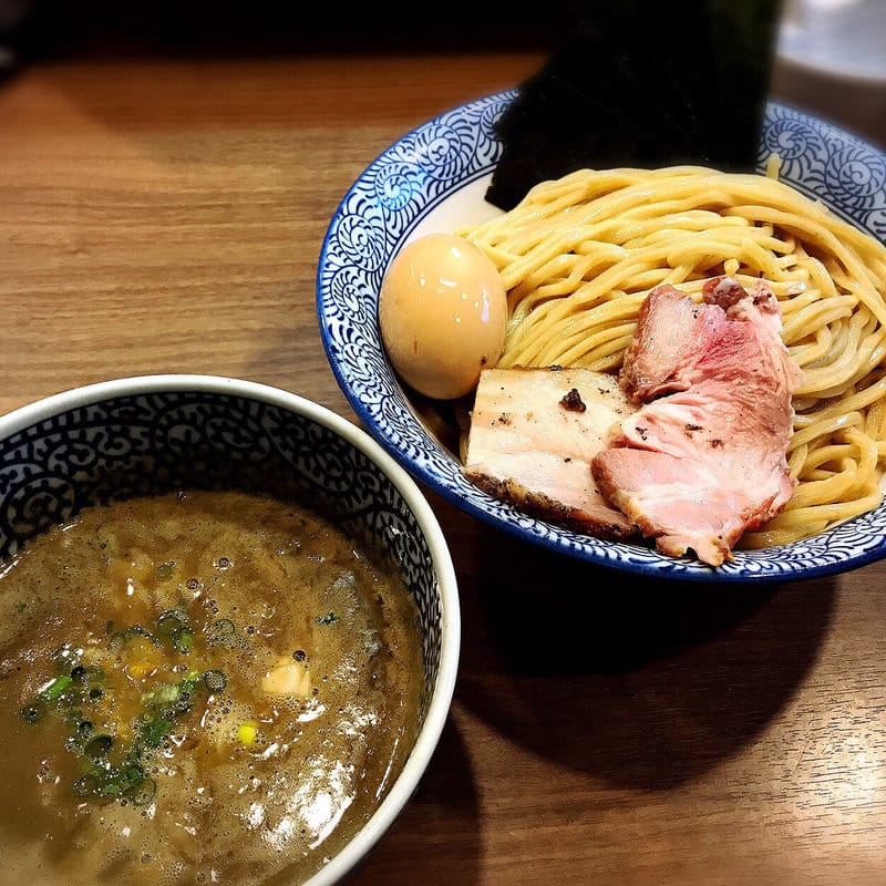 味玉極濃煮干しつけ麺(煮干しつけ麺　宮元 （みやもと）)の写真