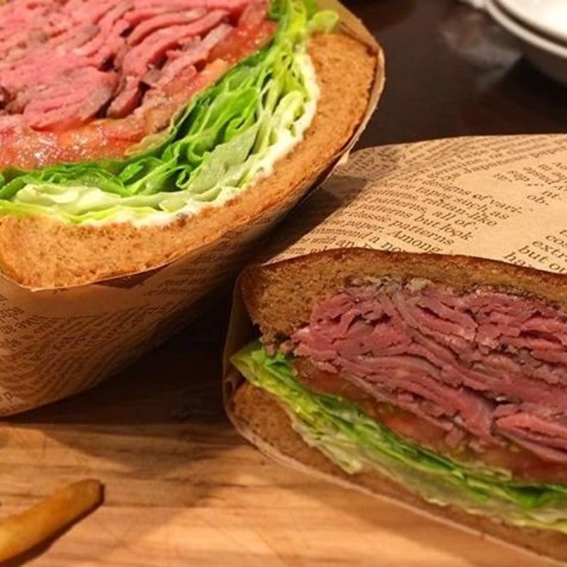 ローストビーフサンドイッチ(ミートファクトリー＆カフェ亀戸)の写真