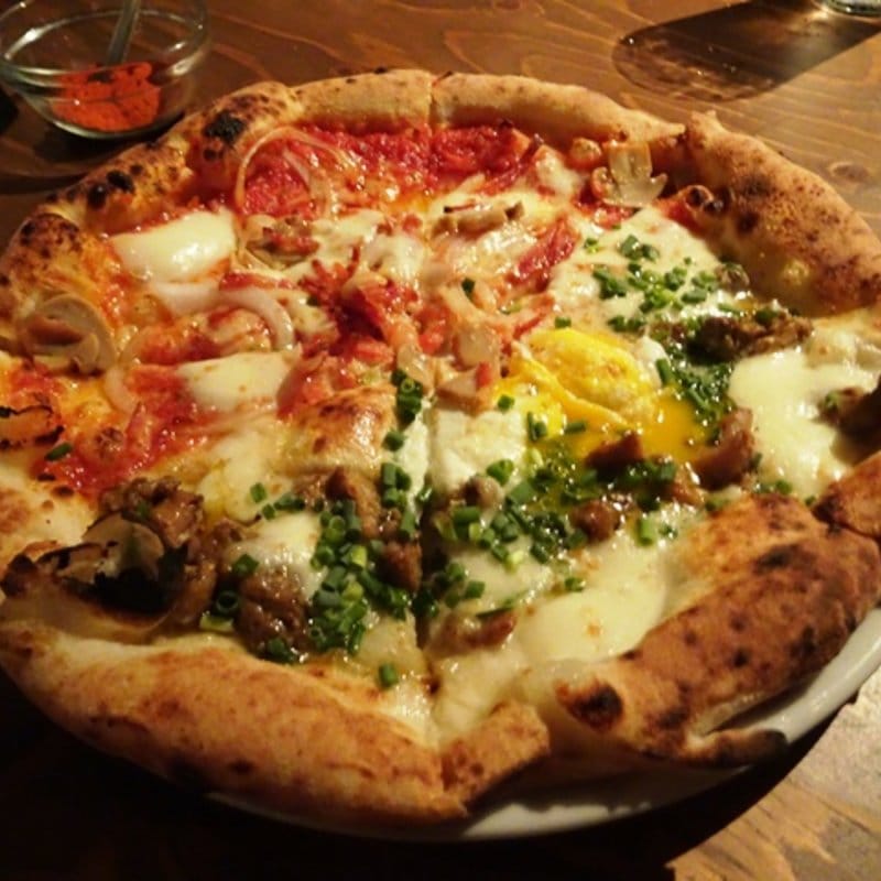 「宮崎」と「クラシックアメリカーナ」」のハーフ＆ハーフ(CHICAMA CAFE （チカマ カフェ）)の写真