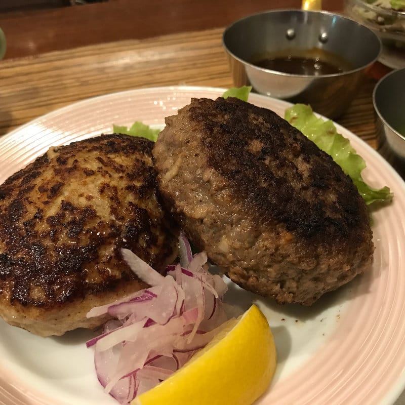 京都豚150g＆黒毛和牛150gハンバーグコンボセット(ハンバーグラボ)の写真