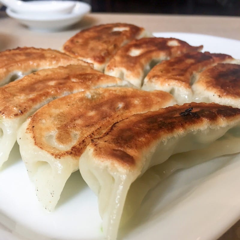 手作り元祖焼き餃子(餃子フジイヤ)の写真