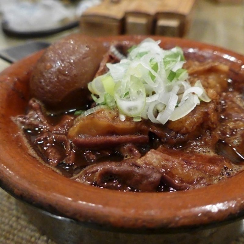 煮込み玉子入り(山利喜 本館 （やまりき）)の写真