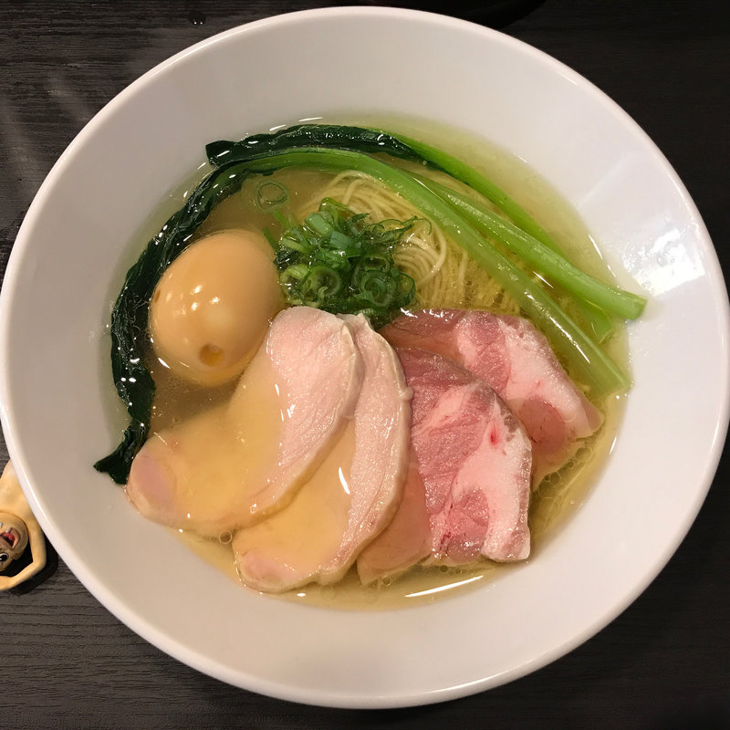 特製芳醇鶏そば 塩(麺や 福はら)の写真