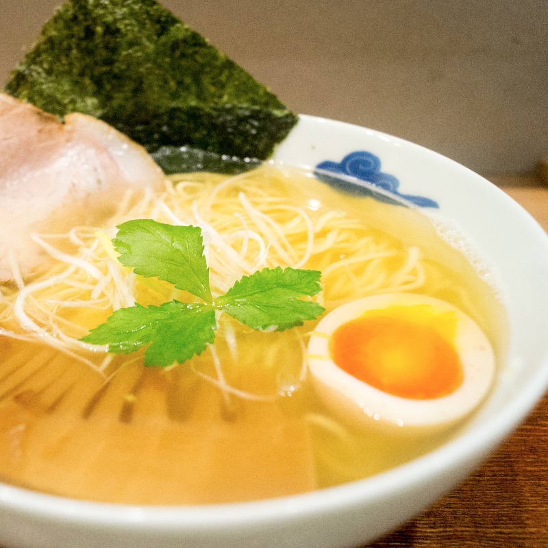 追い鰹そば(麺屋猪一離れ)の写真