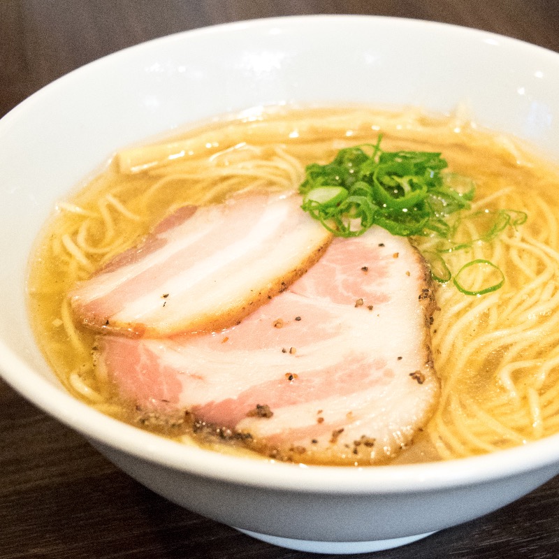 塩ラーメン(かしわぎ)の写真