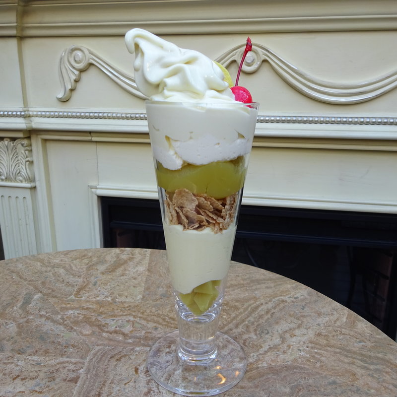 芋ようかんソフトパフェ(ふなわかふぇ )の写真