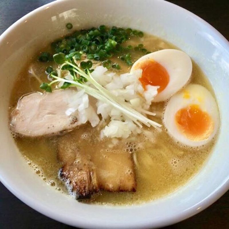 濃厚鶏塩そば(くまがい )の写真