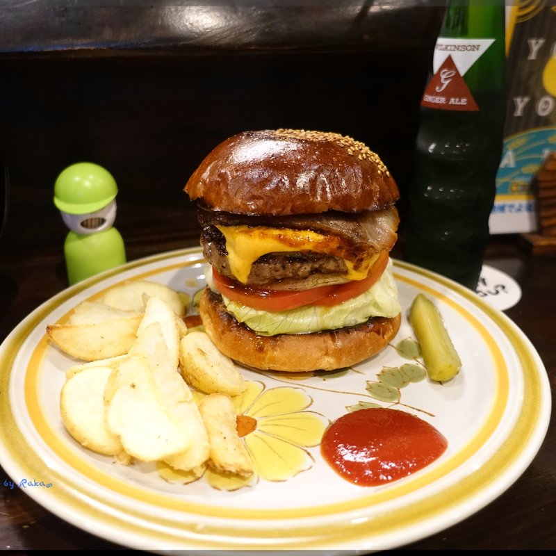 パインチーズバーガー(バーガークレイジー)の写真