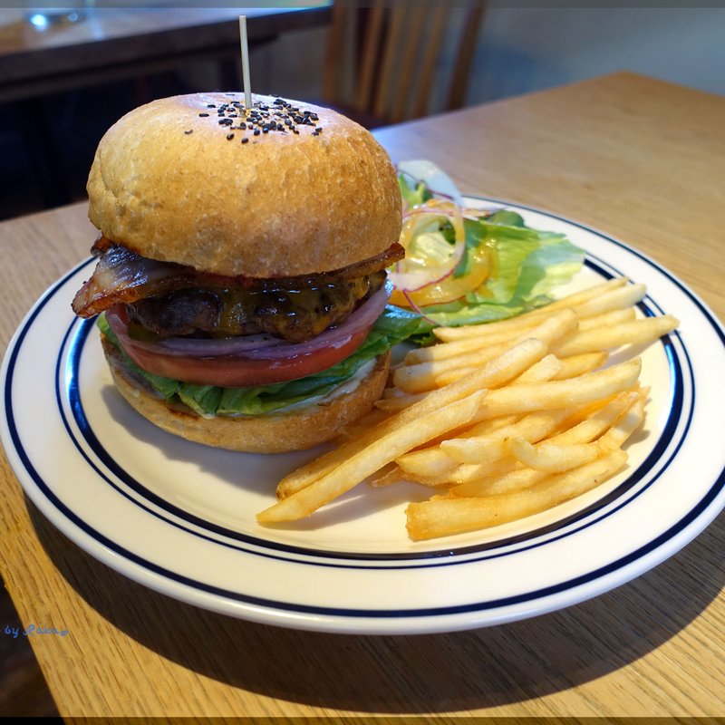 ベーコンチーズバーガー(エスケール （Esquerre）)の写真