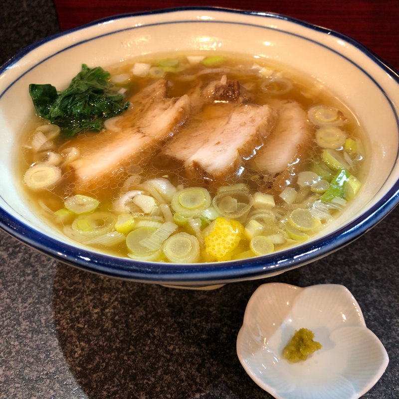 白壺ラーメン(烈志笑魚油　麺香房　三く)の写真