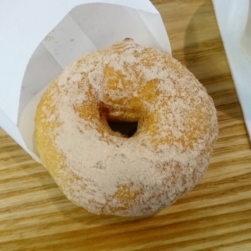 シナモンシュガー(ミサキドーナツ　鎌倉店)の写真