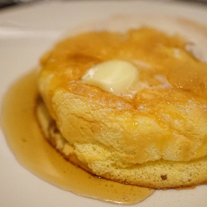 新感覚和三盆もちもちスフレパンケーキ(ニューヨークラウンジ by インターコンチネンタル 東京ベイ （【旧店名】ザ ラウンジ by インターコンチネンタル 東京ベイ）)の写真