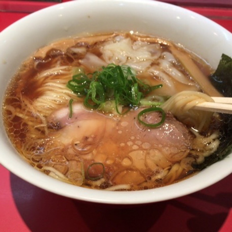 ワンタンめん(カドヤ食堂 本店 （かどやしょくどう）)の写真