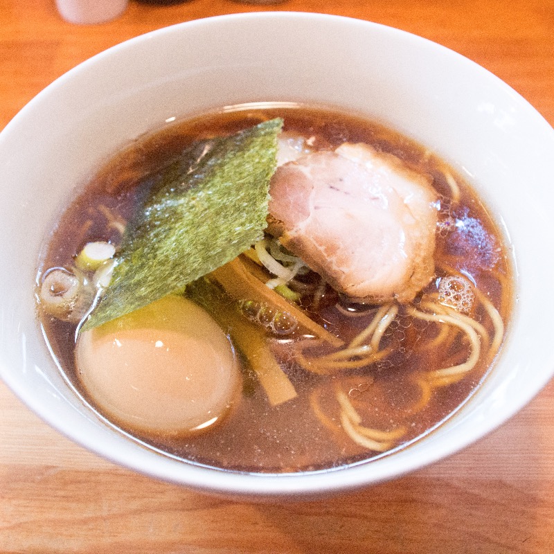 煮卵醤油中華そば(中華そば 閃 )の写真