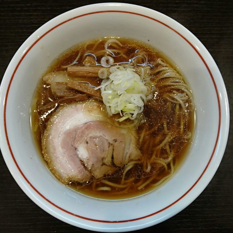 しょうゆらーめん(らーめん 颯人 （ラーメン ハヤト）)の写真