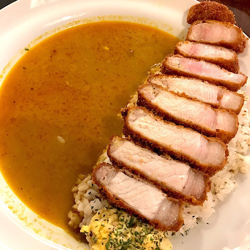 カツカレー(般゜若大阪福島店 （PANNYA CAFE CURRY）)の写真