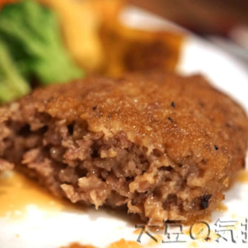 大田原牛100%生ハンバーグ(大田原 牛超 柏店 )の写真