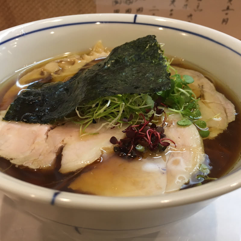 鶏出汁中華(別邸三く 中華㐂蕎麦 萃)の写真