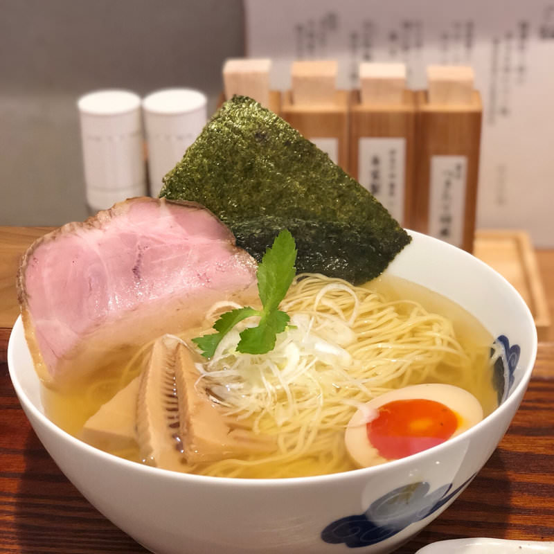 追い鰹そば(麺屋猪一離れ)の写真