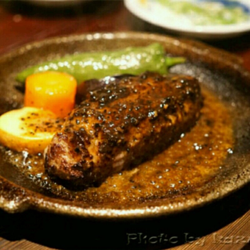 とろける生ハンバーグ(もつ吉 渋谷店)の写真