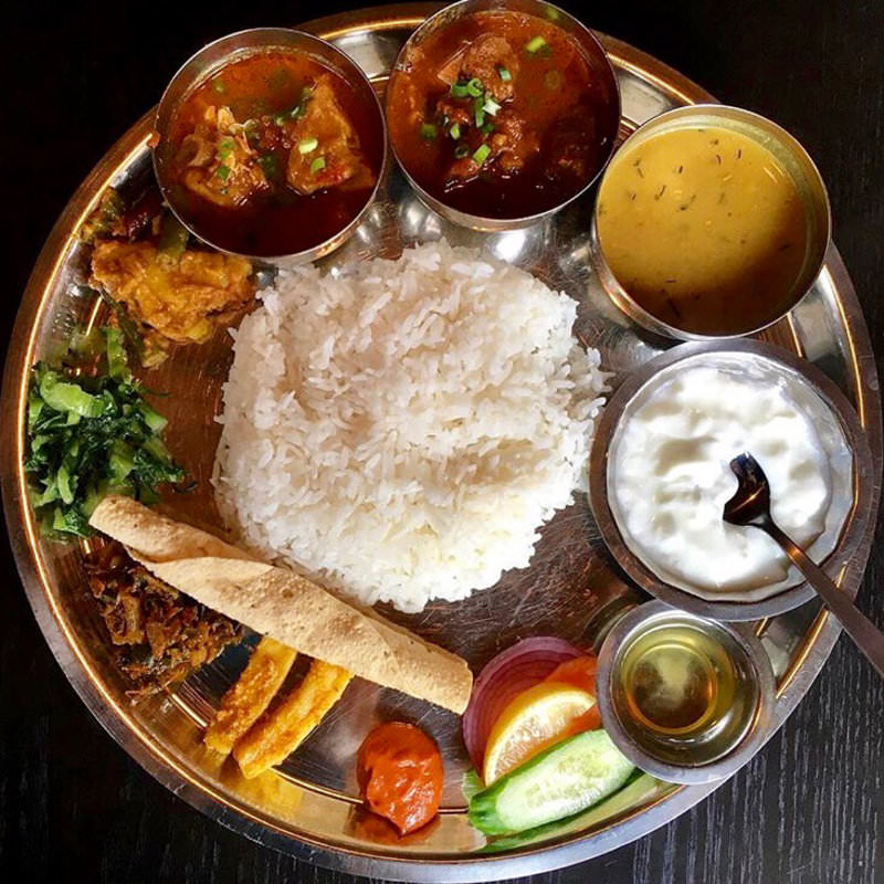 アーガンスペシャルタカリセット(ネパール民族料理 アーガン)の写真