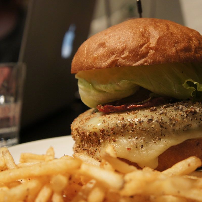 ペッパーペッパーペッパーバーガー(ICON)の写真