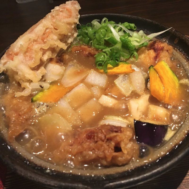 カレー鍋焼きうどん(のらや なんばCITY南館店 （【旧店名】手打草部うどん のらや）)の写真