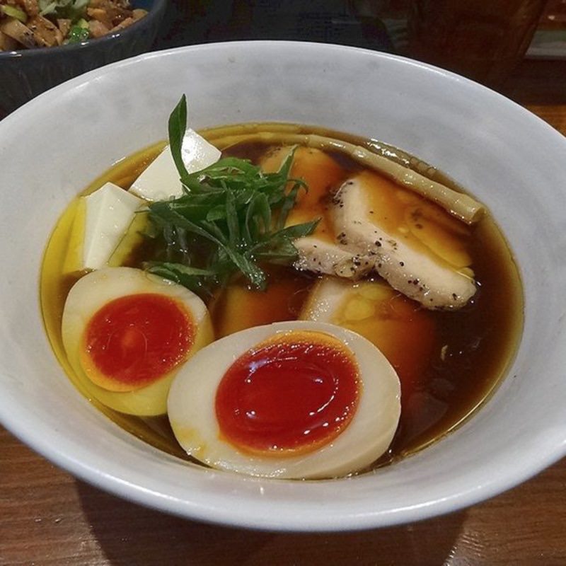 特製醤油ラーメン(いかれたヌードル フィッシュトンズ （いかれたNOODLE Fishtons）)の写真