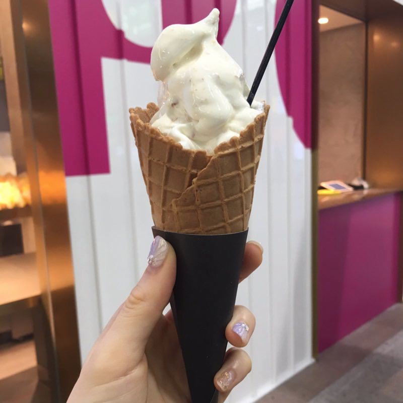 スイートポテトパイソフト(POGG)の写真