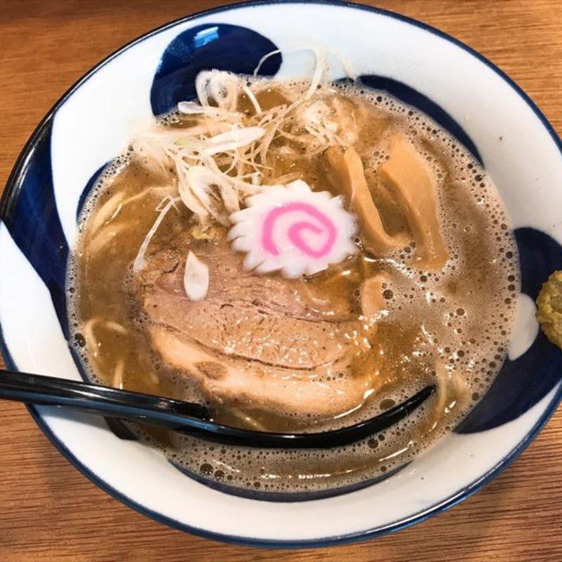 飛出汁ラーメン(吉み乃製麺所)の写真