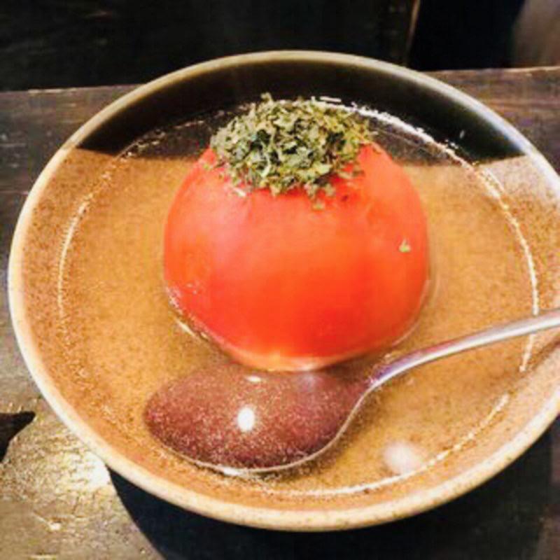 トマトのおでん(丸忠かまぼこ店 )の写真