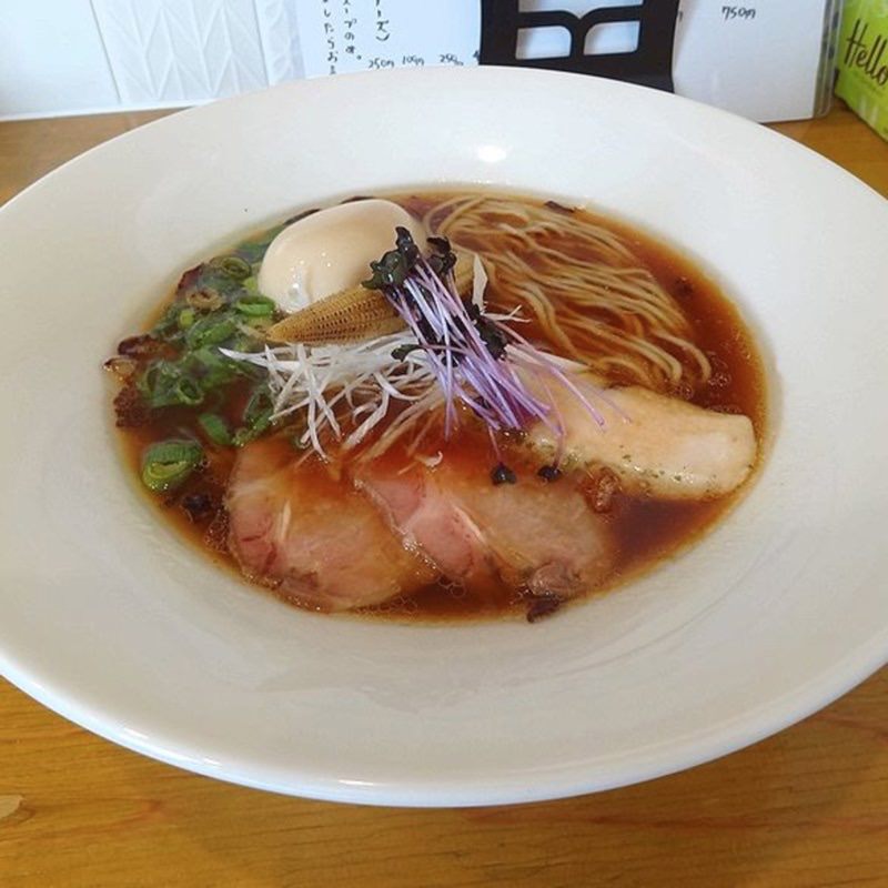 淡麗醤油らーめん(MARCO)の写真