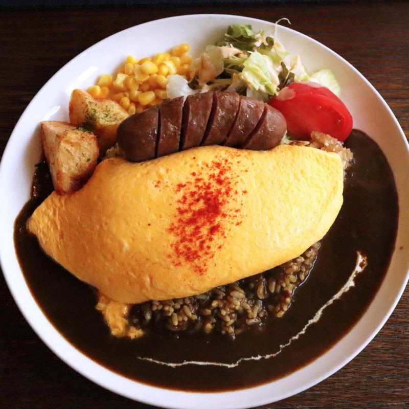 オムソーセージカレー（自家製ソーセージのせ）(唯我独尊 （ゆいがどくそん）)の写真