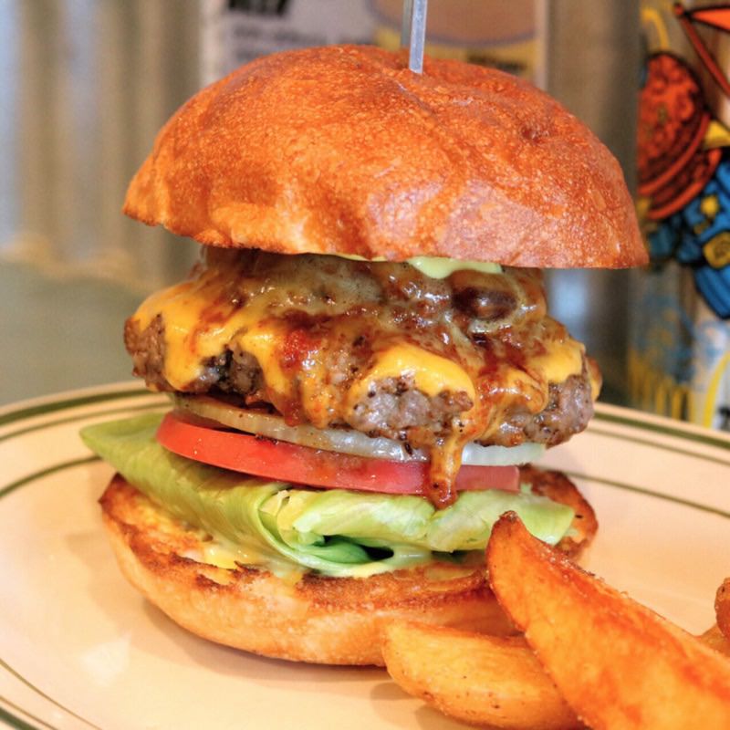 チリチーズバーガー(CARLY BURGER)の写真