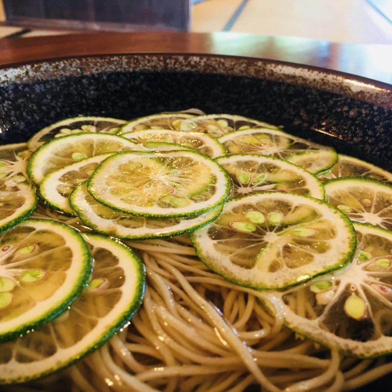 かぼす冷やかけそば(そば切 佗介 （ソバキリ ワビスケ）)の写真