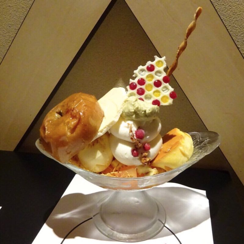 焼き林檎ア・ラ・モード(夜パフェ専門店ななかま堂)の写真