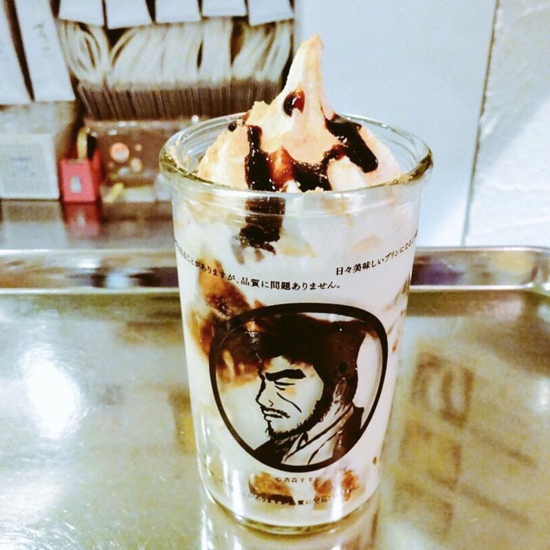 侍パフェ(プリン本舗 すすきの店)の写真