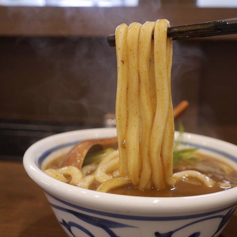 カレーうどん(讃岐うどん 加重)の写真