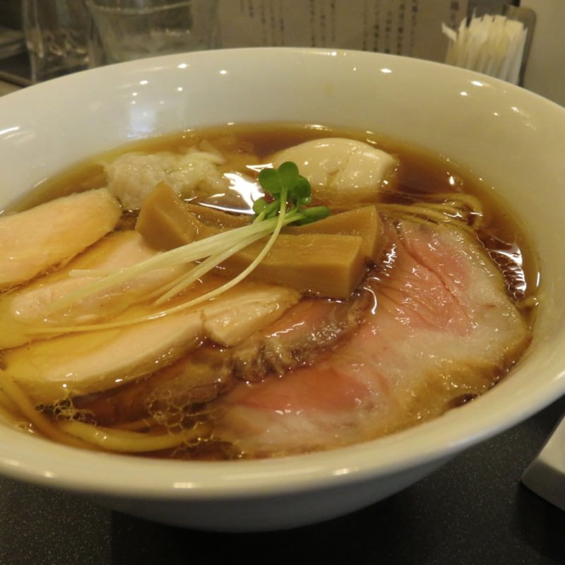 特製鶏そば(らぁ麺やまぐち )の写真