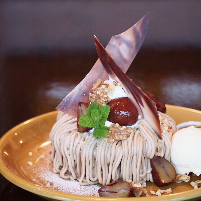 モンブランパンケーキ バニラアイス添え(レ･ボ･プロバンス （Les Baux Provence）)の写真