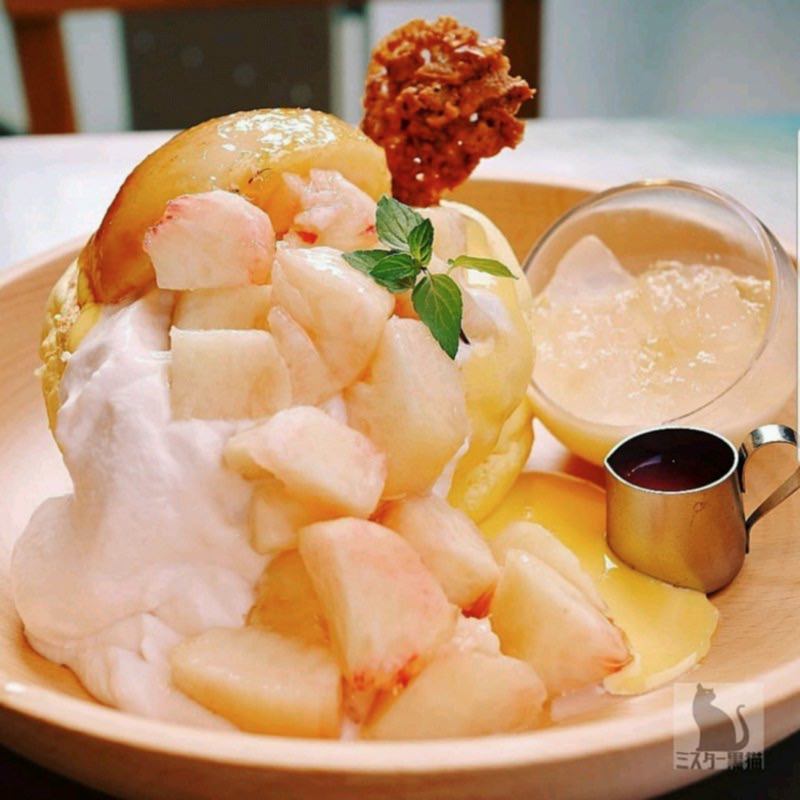 水蜜桃パンケーキ(レインボーパンケーキ （RAINBOW PANCAKE）)の写真