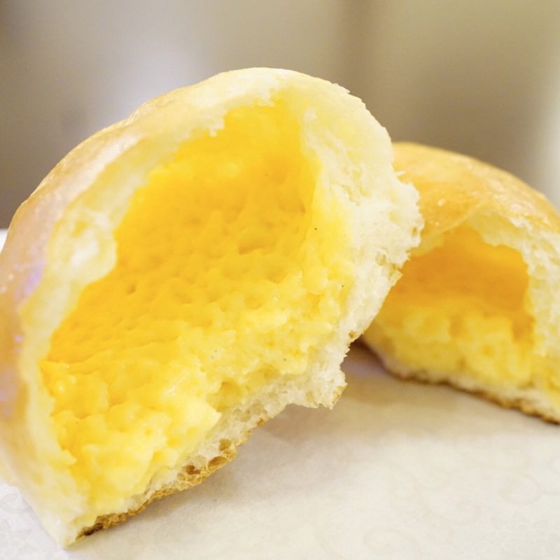 クリームパン(ブーランジェリー・イアナック （BOULANGERIE ianak！）)の写真