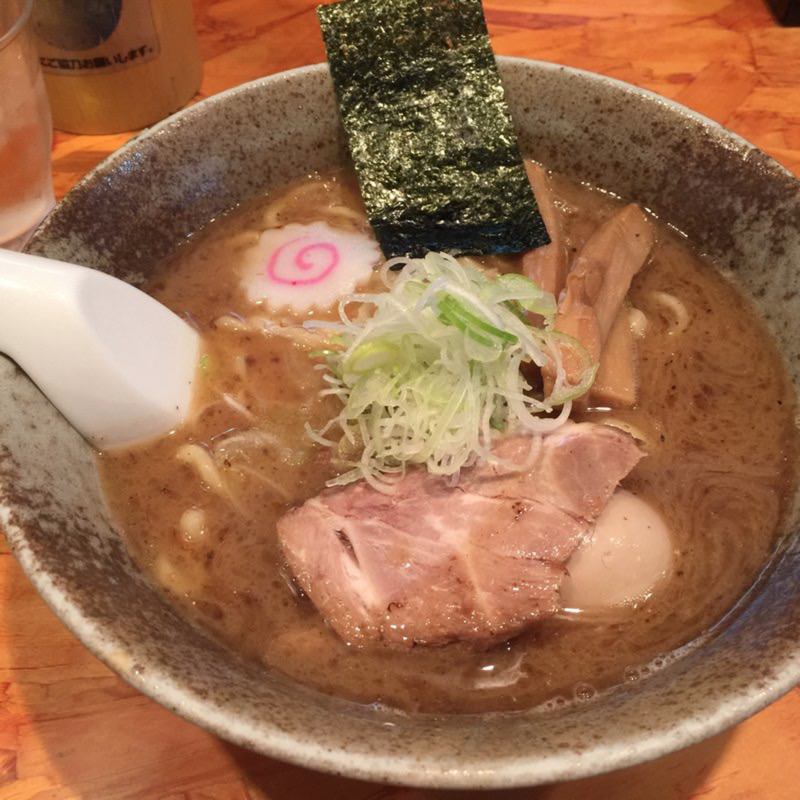 ガツンラーメン(麺武者 )の写真