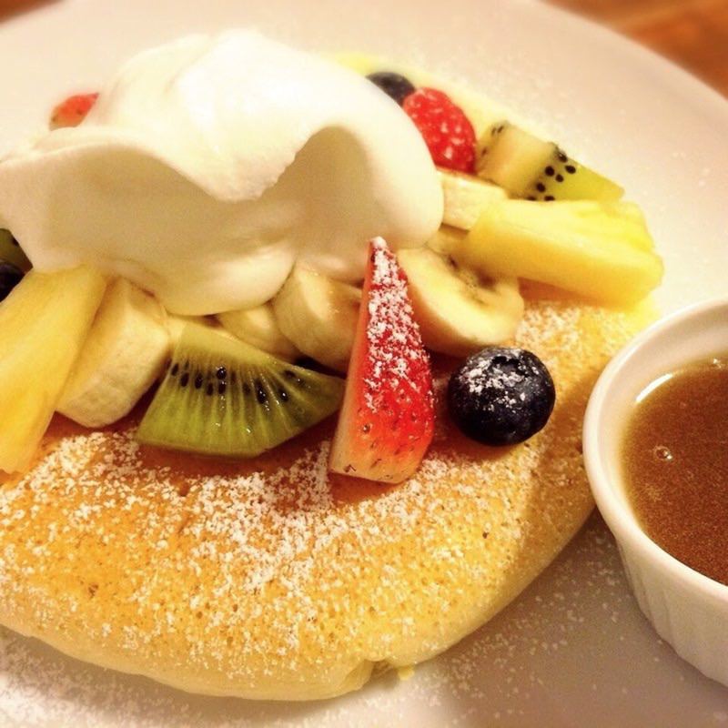 フルーツパンケーキ(カフェ ラインベック （Cafe Rhinebeck）)の写真