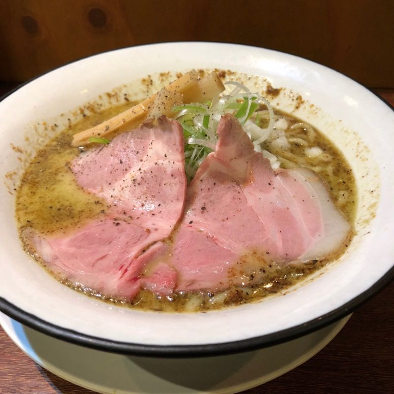 濃厚鶏白湯ラーメン(麺屋ほぃ )の写真