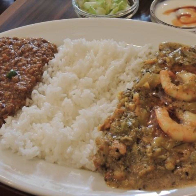 ツインカレー(京橋屋カレー （キョウバシヤカレー）)の写真