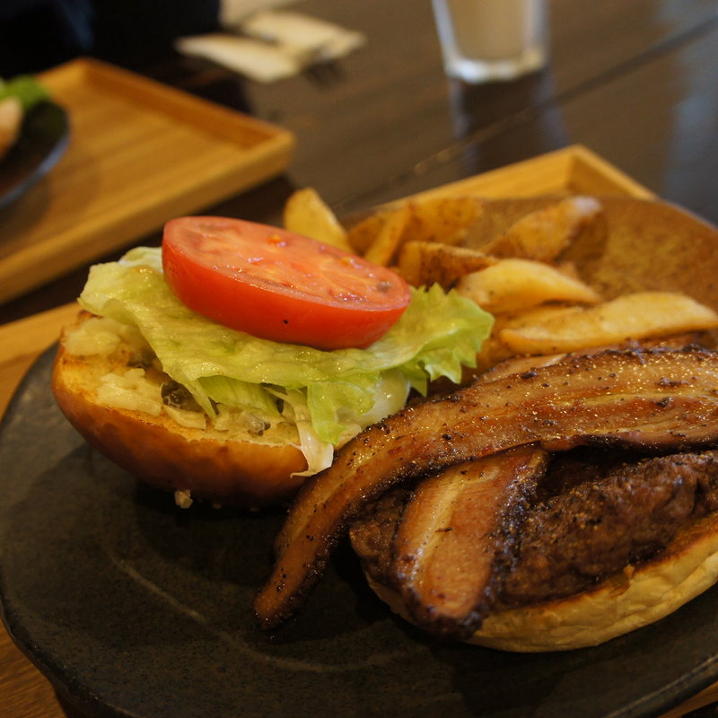 スペシャルバーガー(ととらべべ ハンバーガー （ToTo la Bebe Hamburger）)の写真